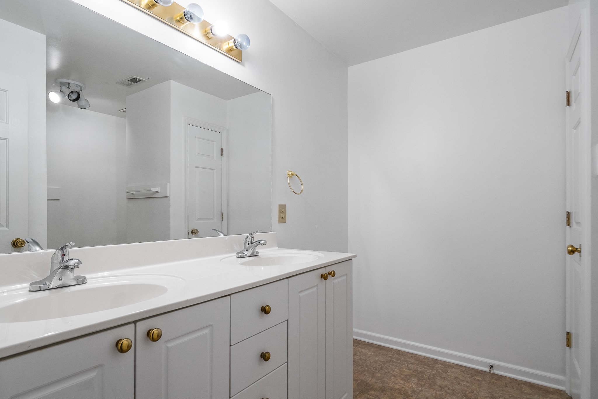 2121 Highway 12 S Unit: 54