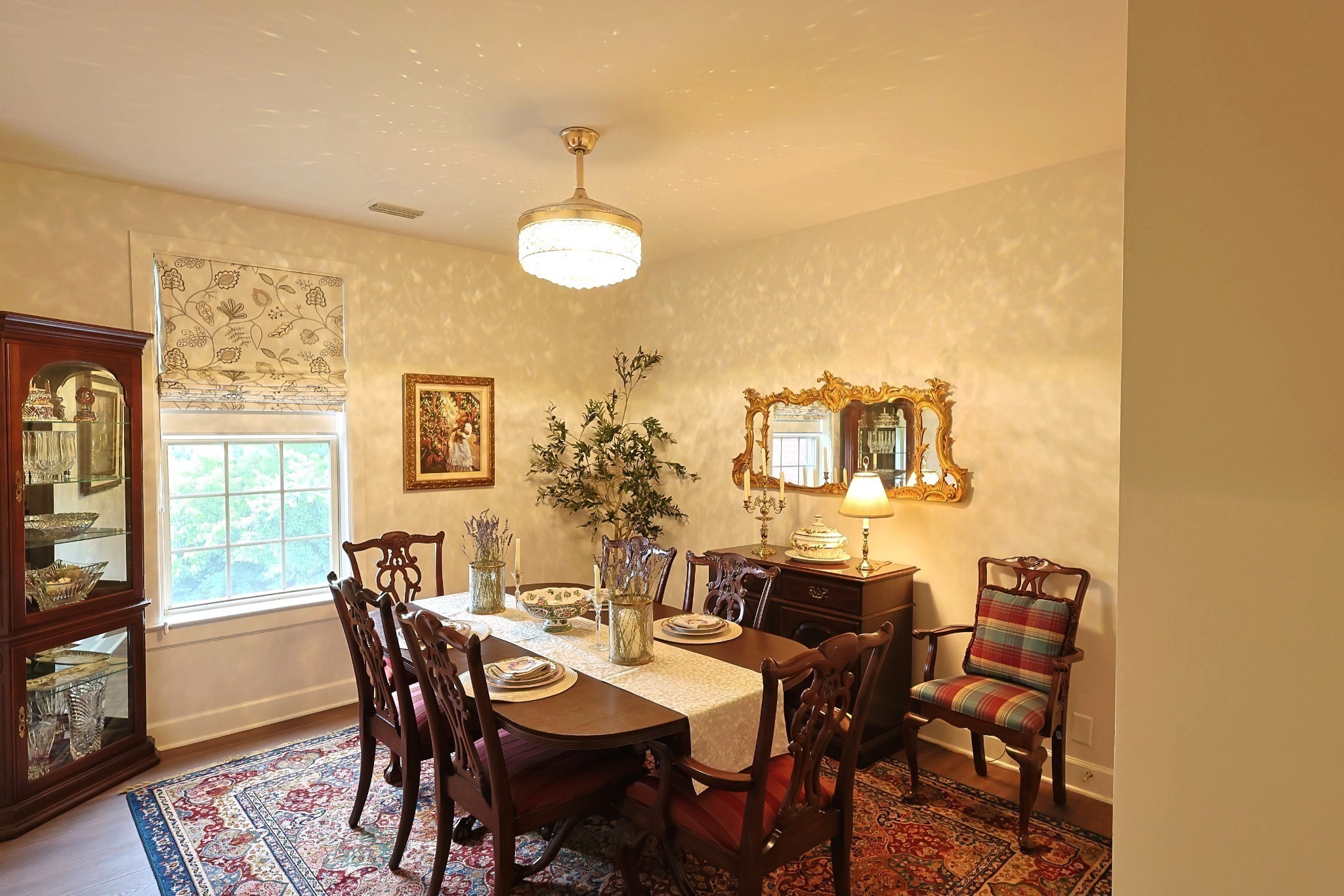 307 Seven Springs Way Unit: 304