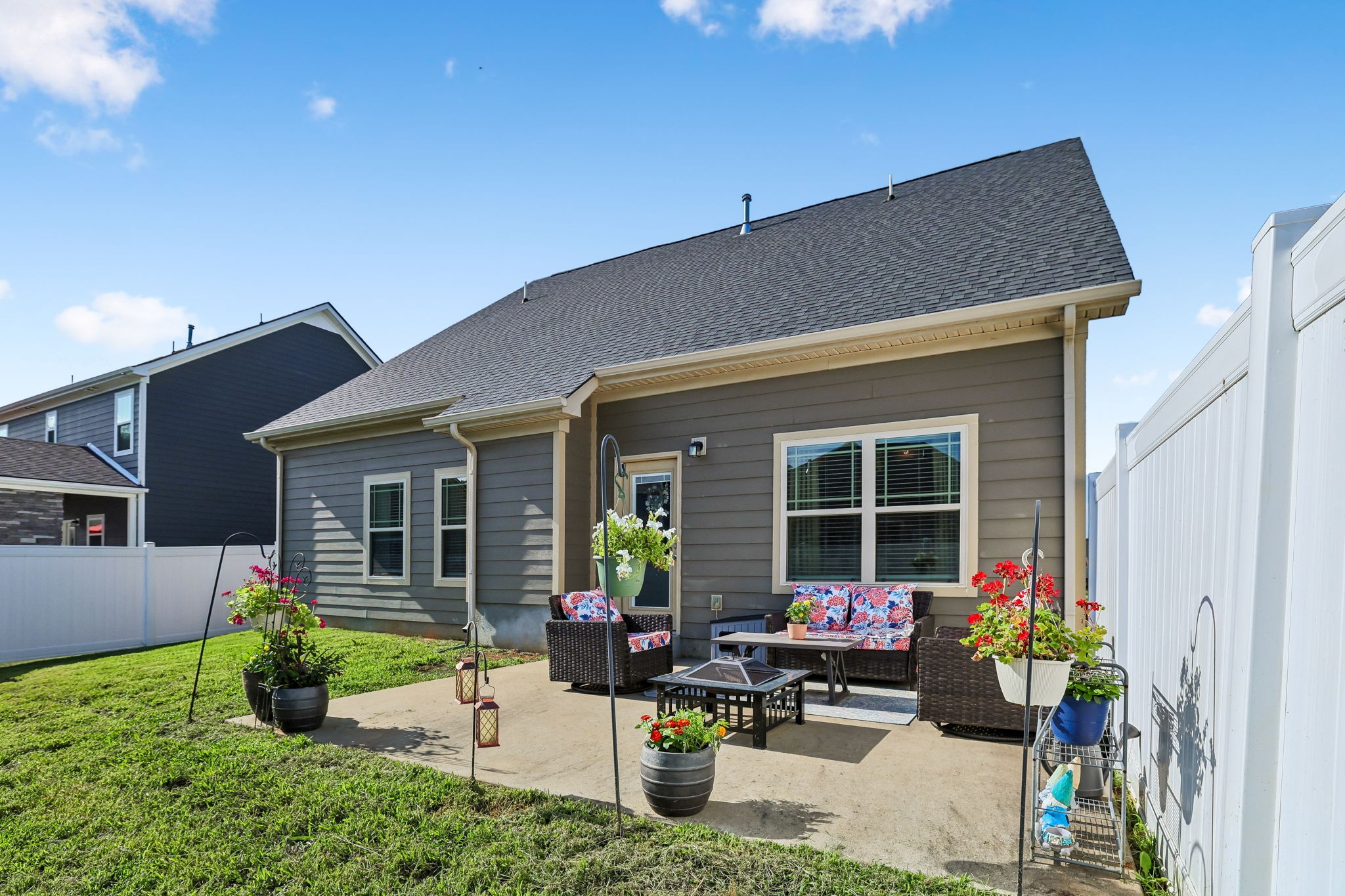 413 Tonalist Way