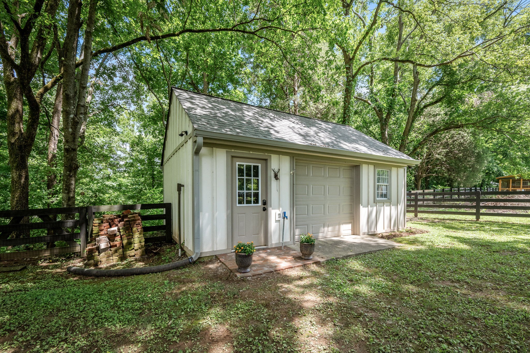 507 Ellington Dr