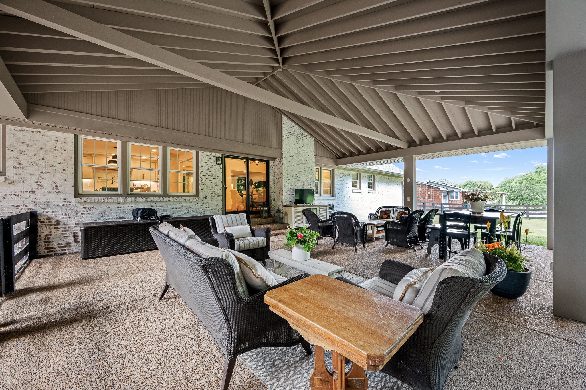 507 Ellington Dr