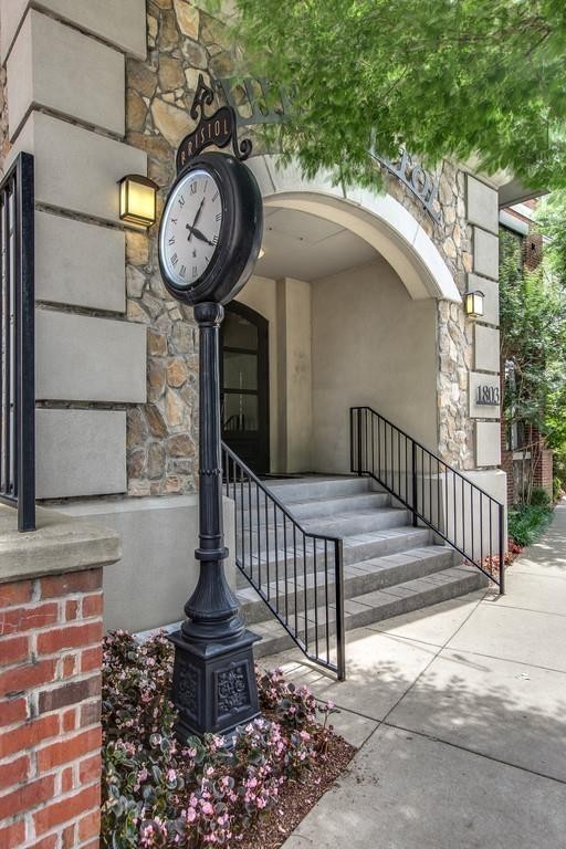 1803 Broadway Unit: 203