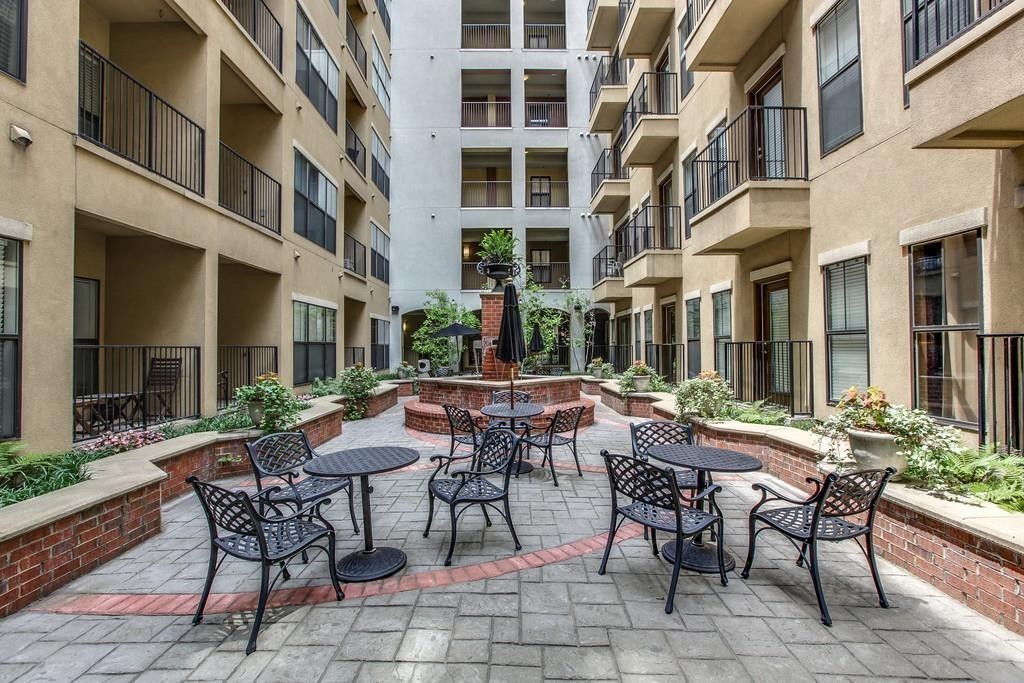 1803 Broadway Unit: 203