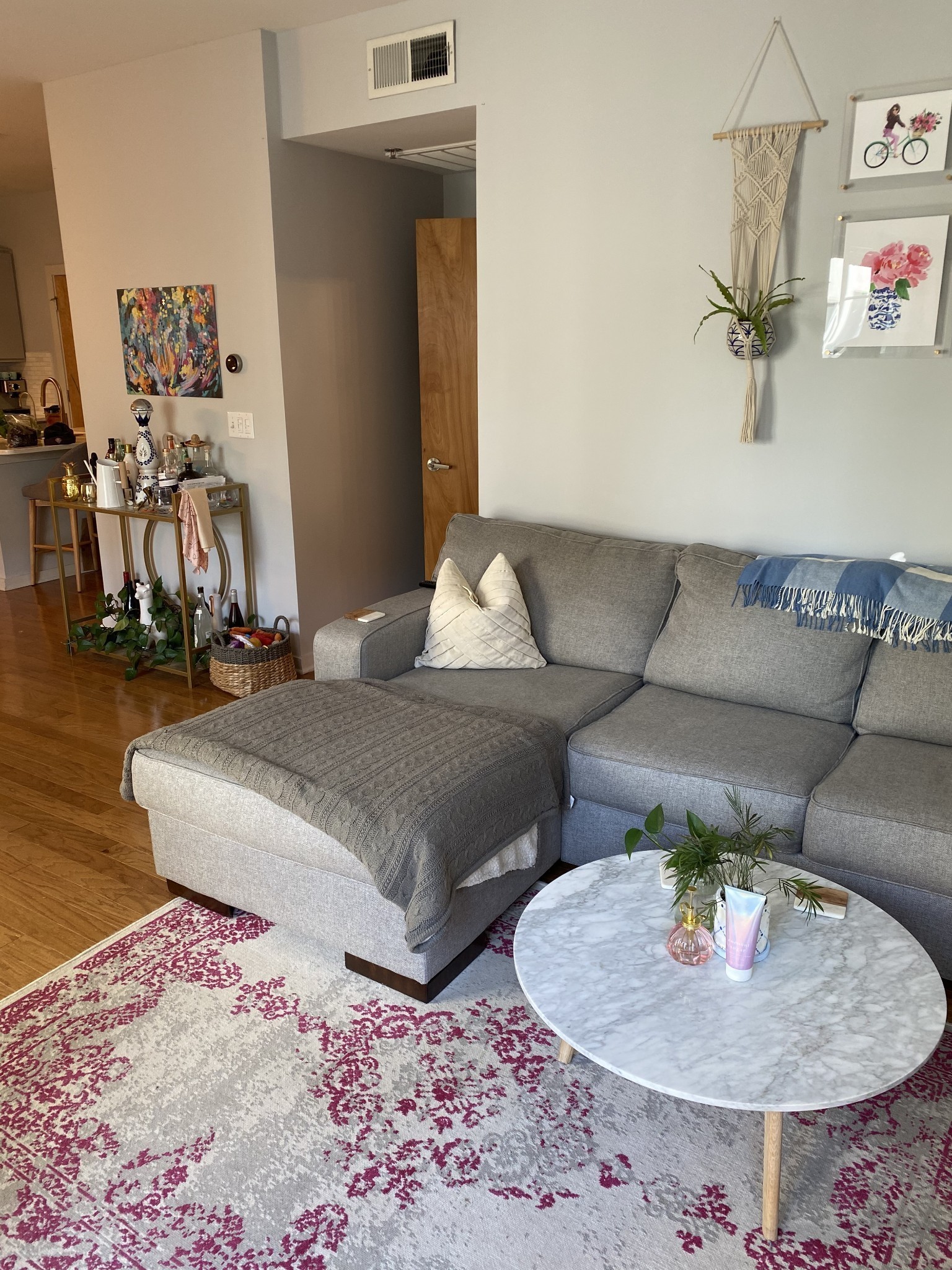 1803 Broadway Unit: 203