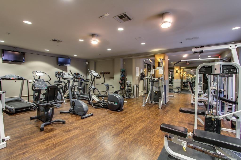 1803 Broadway Unit: 203
