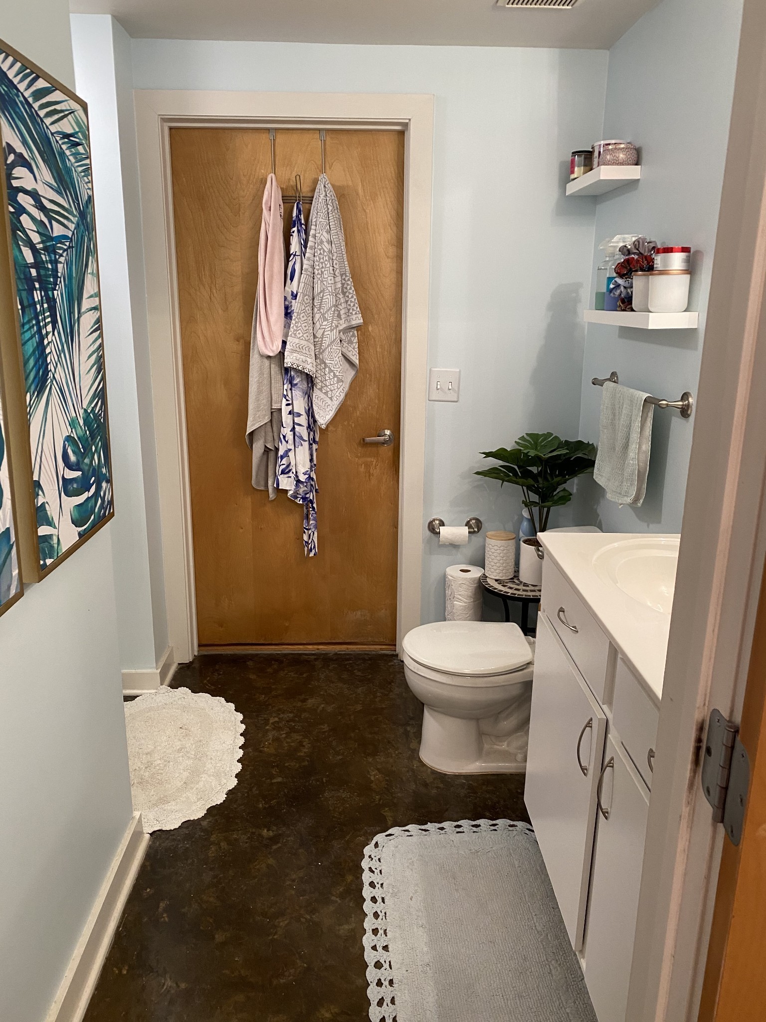 1803 Broadway Unit: 203