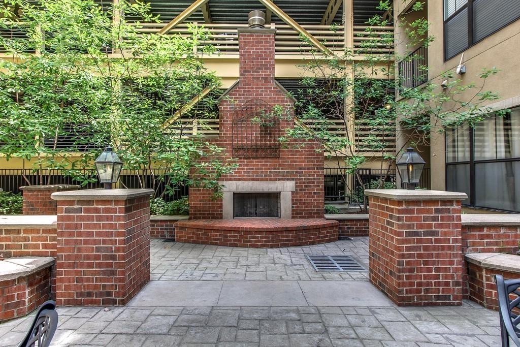 1803 Broadway Unit: 203
