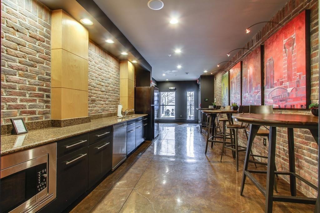 1803 Broadway Unit: 203