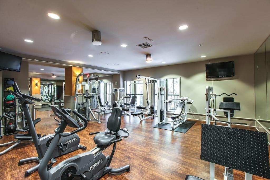 1803 Broadway Unit: 203