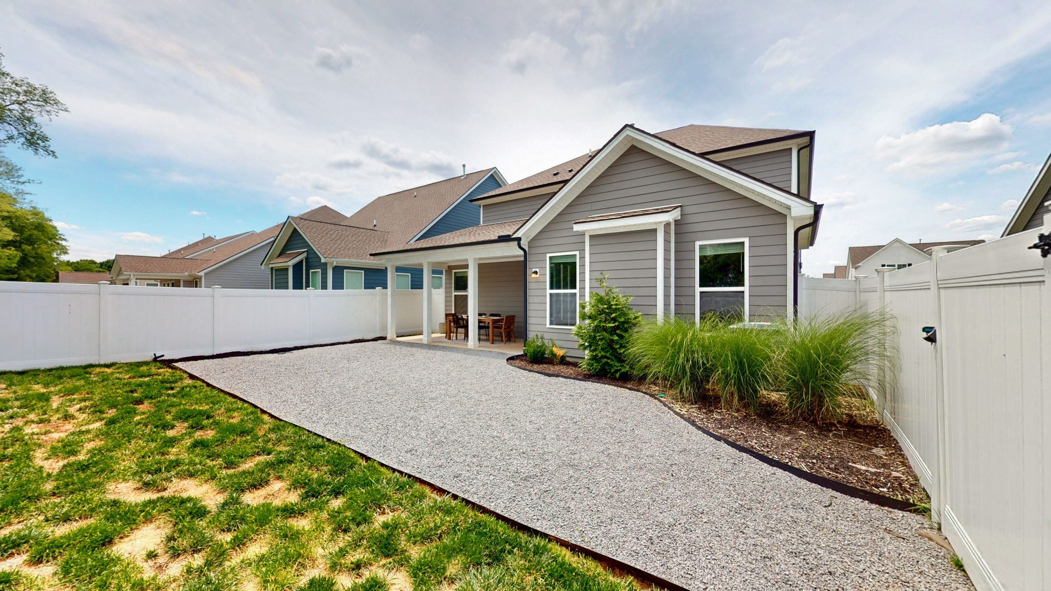 3238 Chatfield Dr