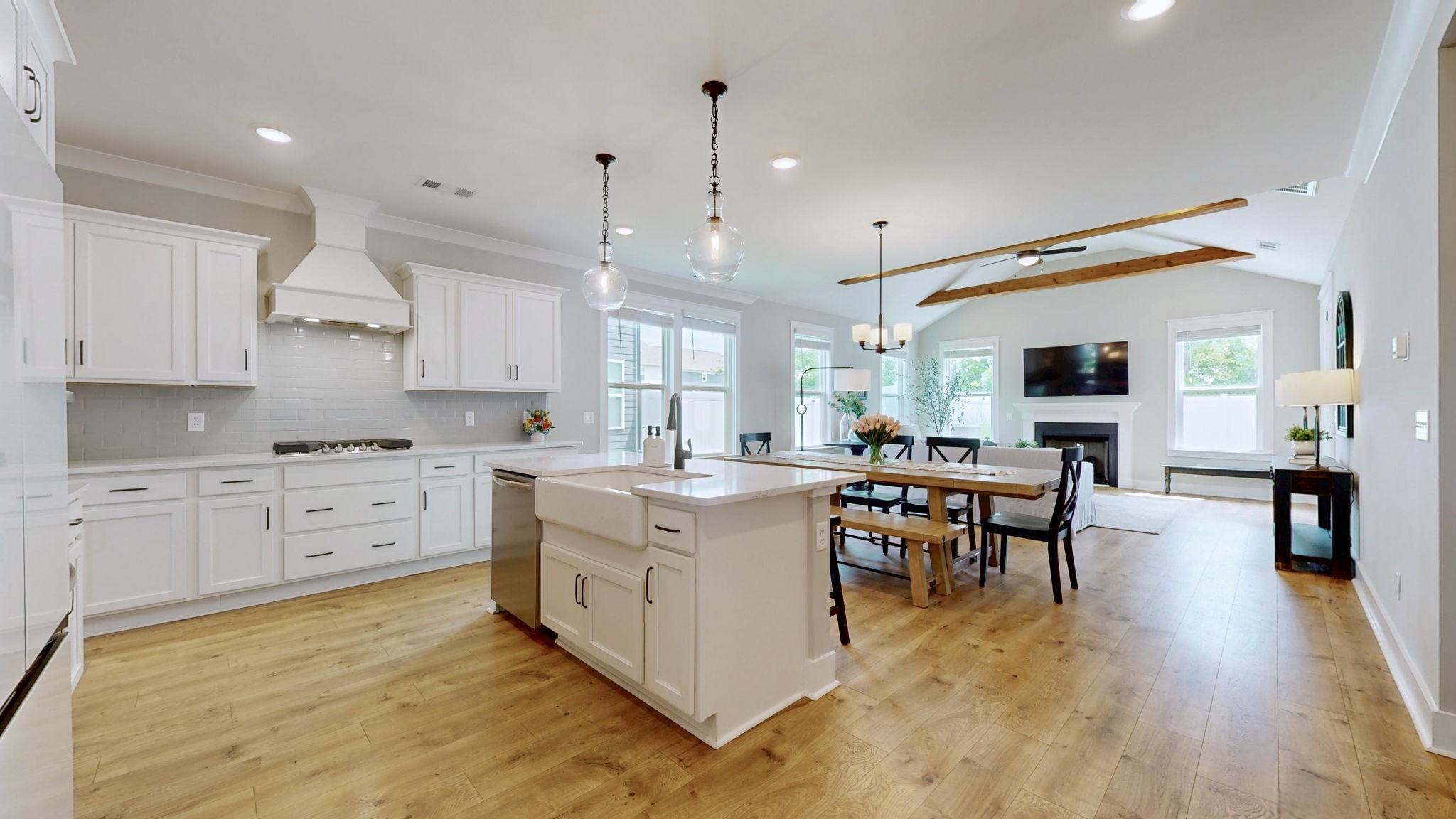 3238 Chatfield Dr