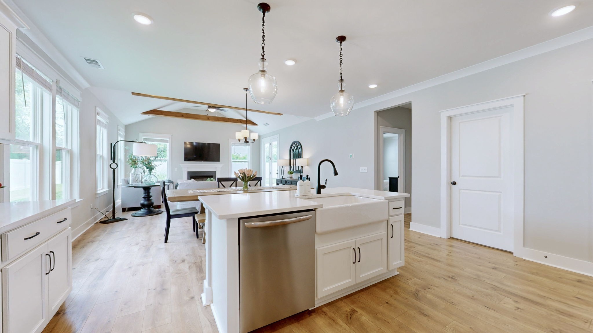 3238 Chatfield Dr