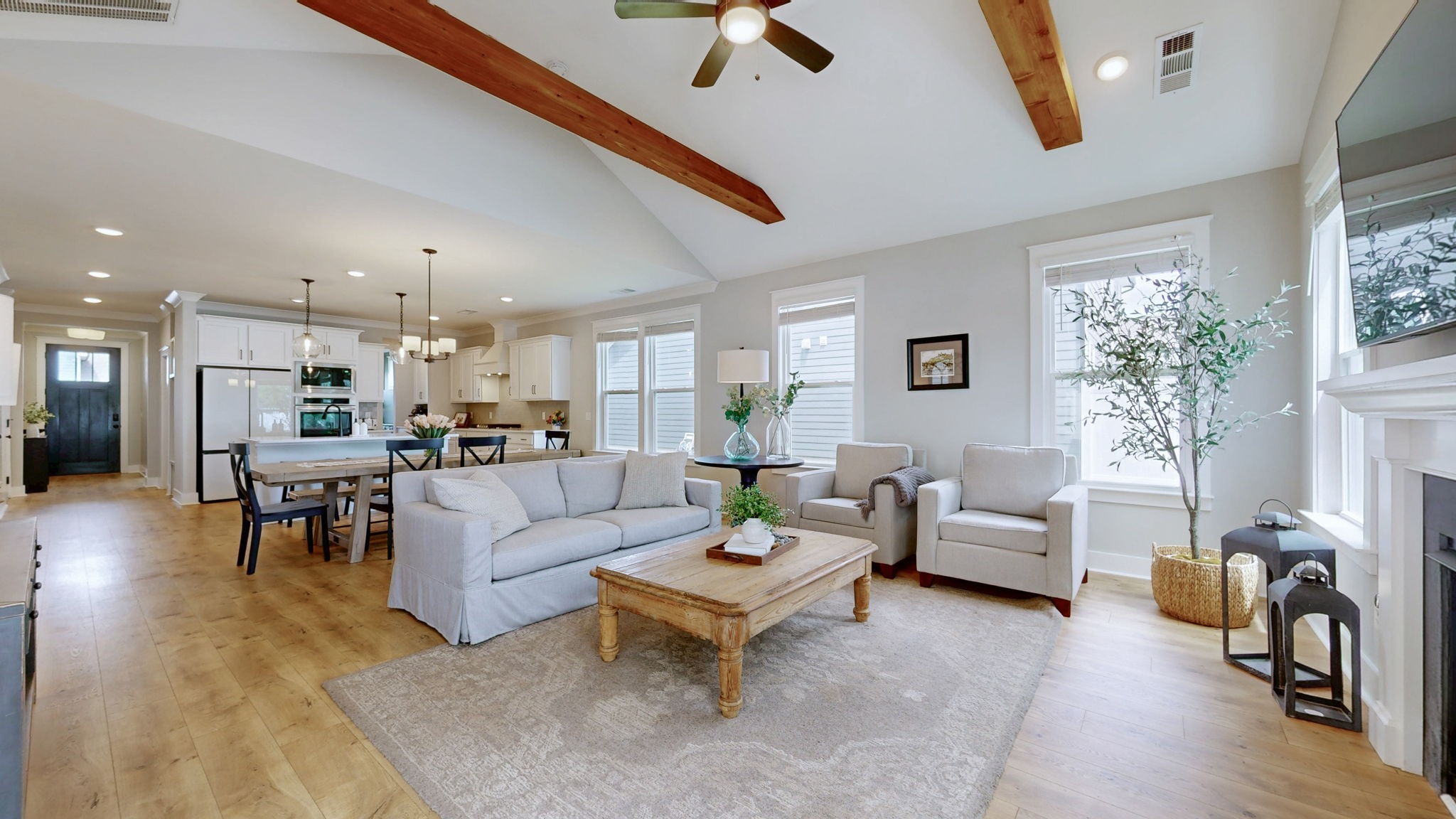 3238 Chatfield Dr