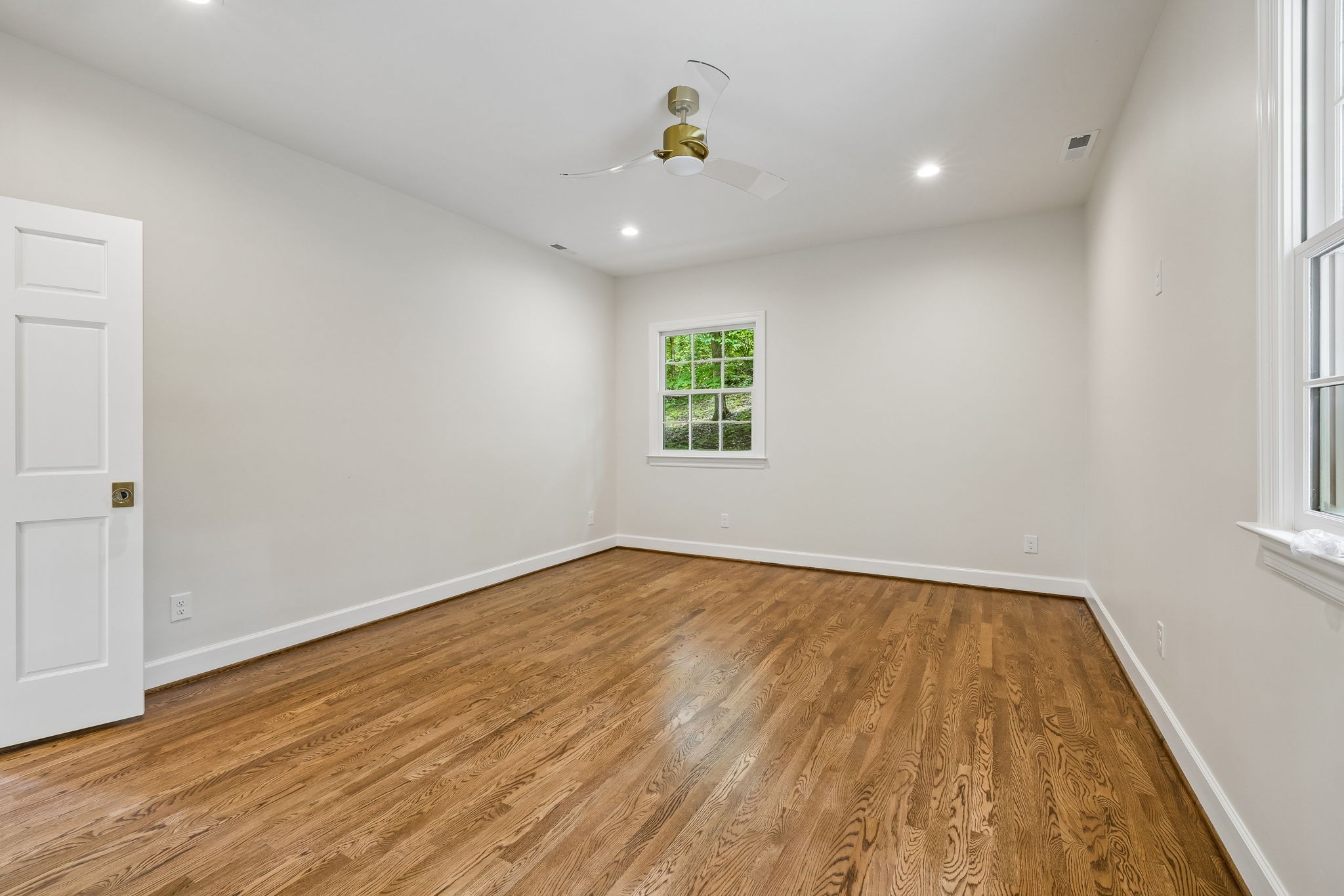 6004 Hillsboro Pike