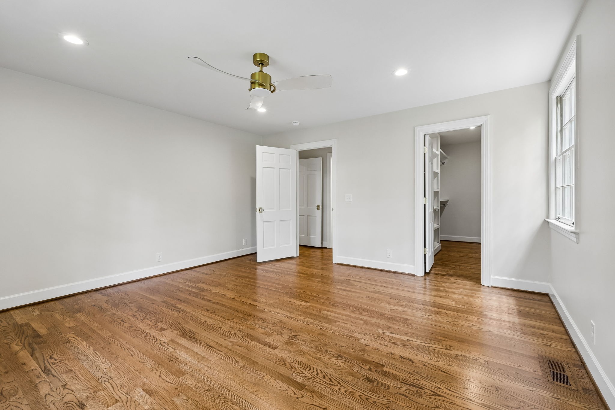 6004 Hillsboro Pike