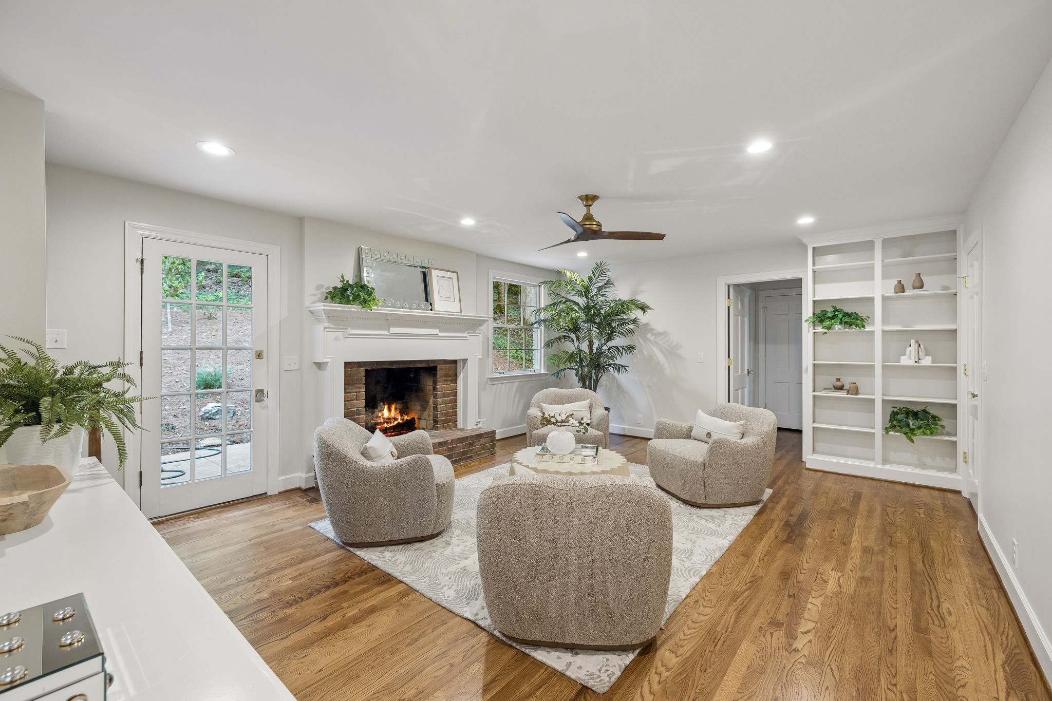 6004 Hillsboro Pike