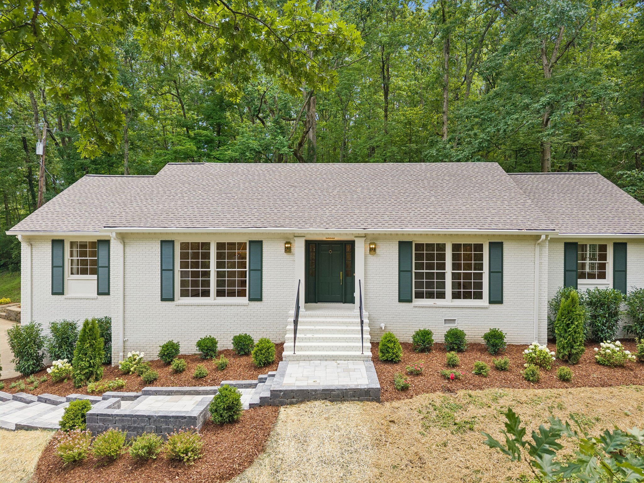 6004 Hillsboro Pike