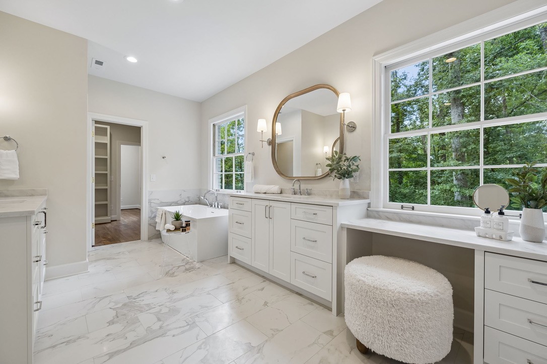 6004 Hillsboro Pike