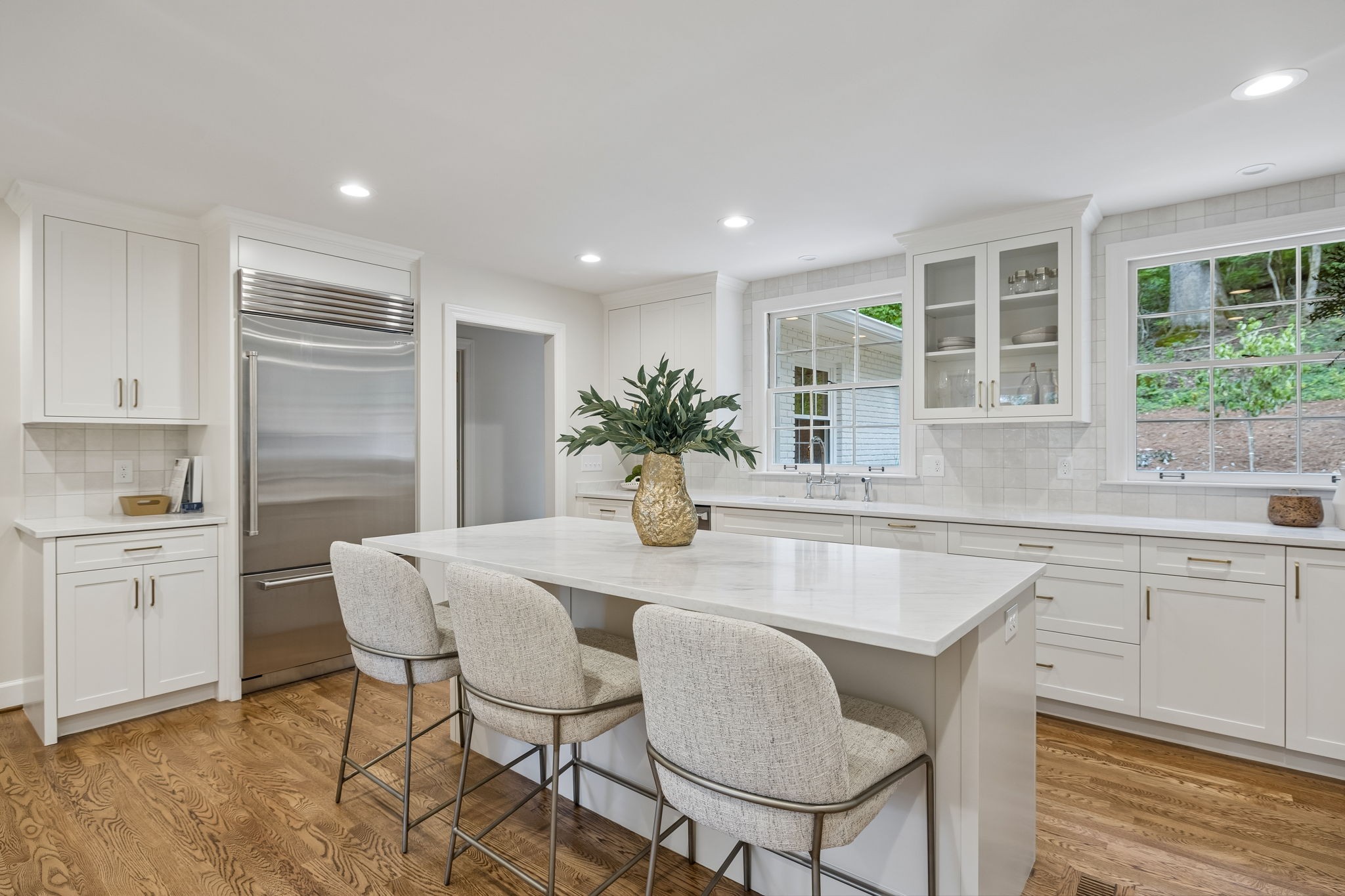 6004 Hillsboro Pike