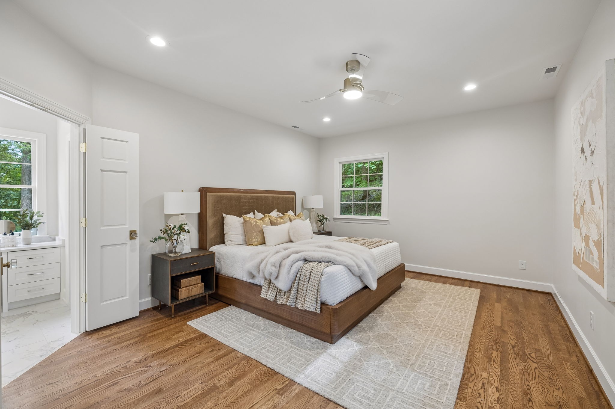 6004 Hillsboro Pike