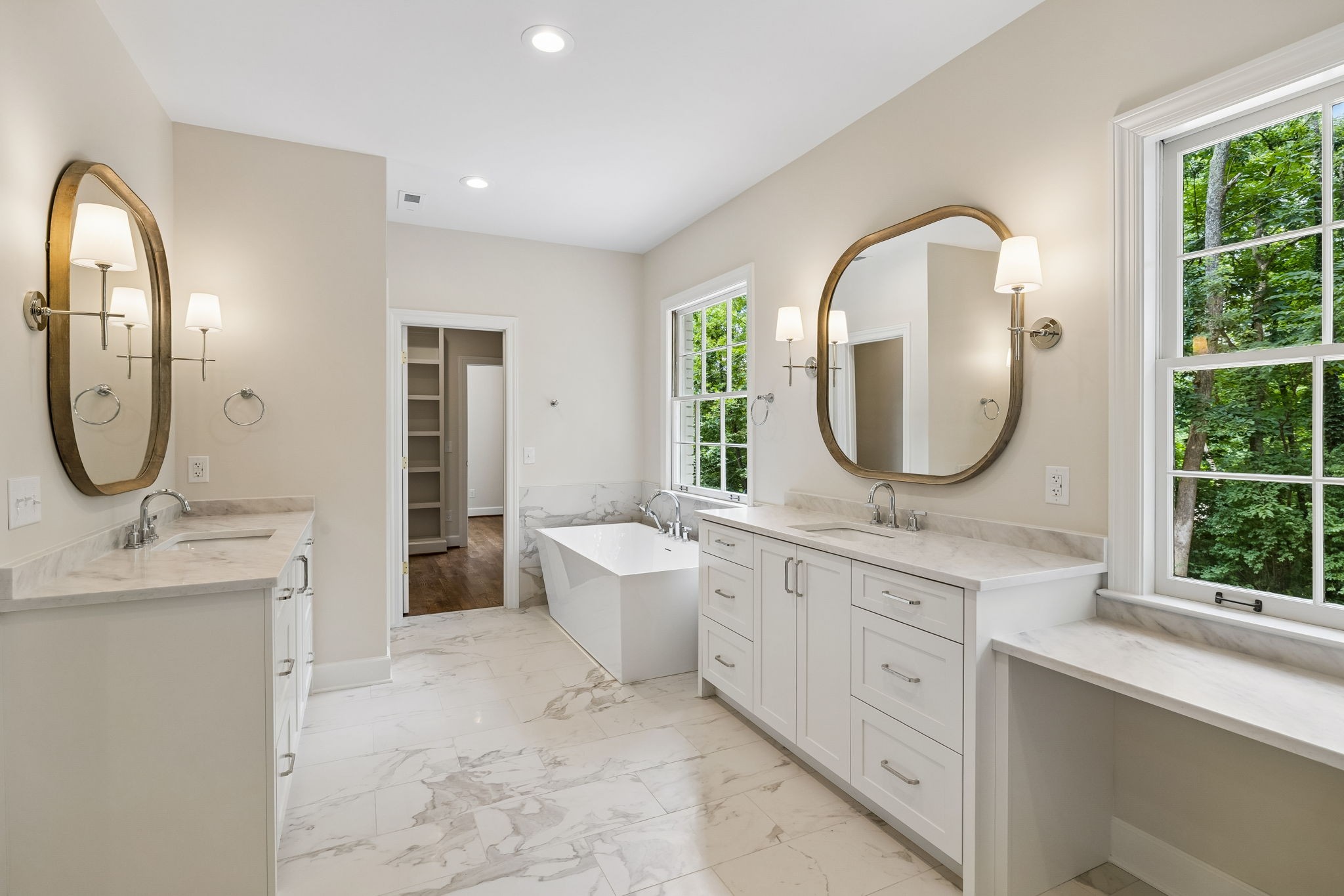 6004 Hillsboro Pike