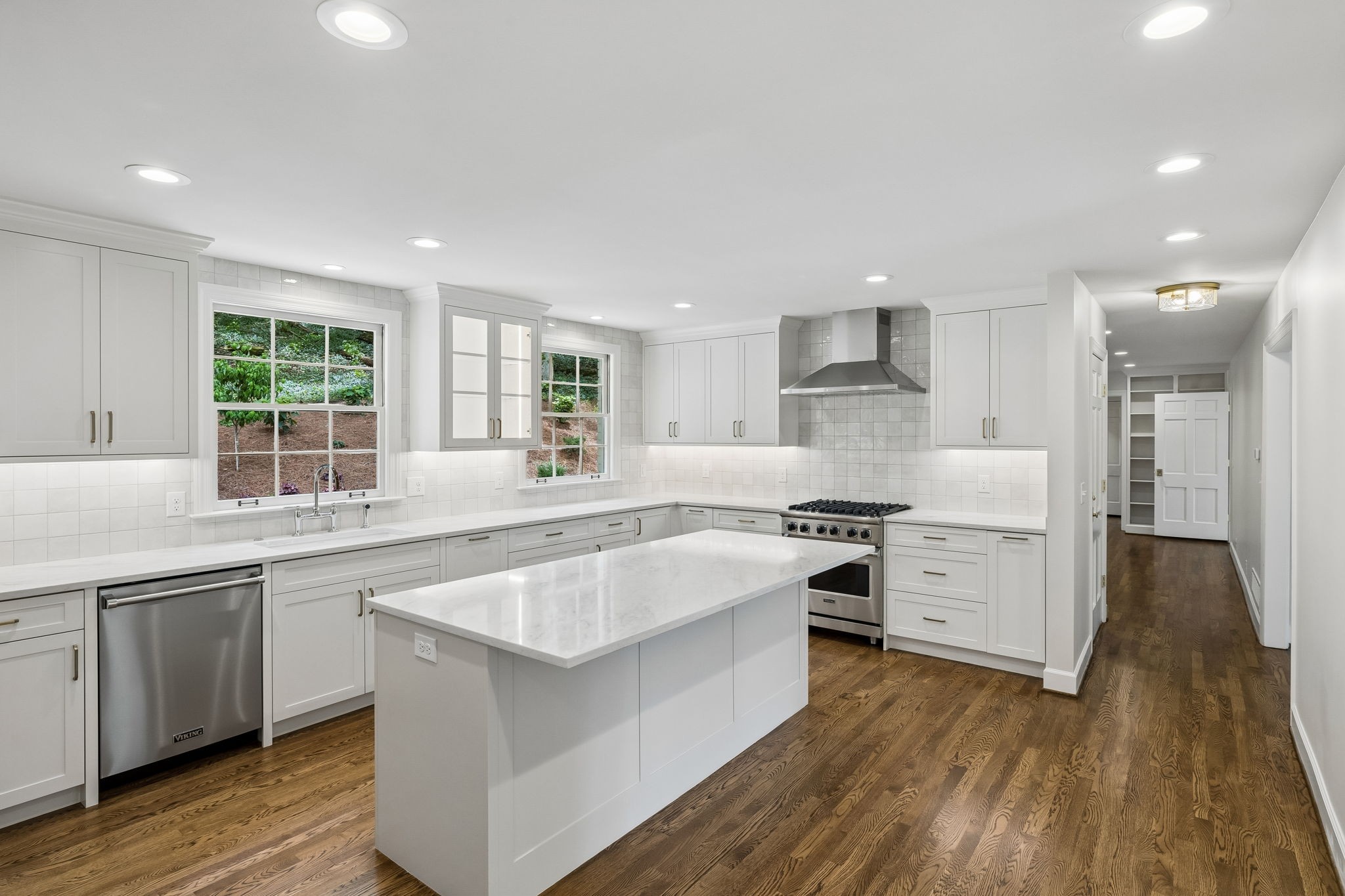 6004 Hillsboro Pike