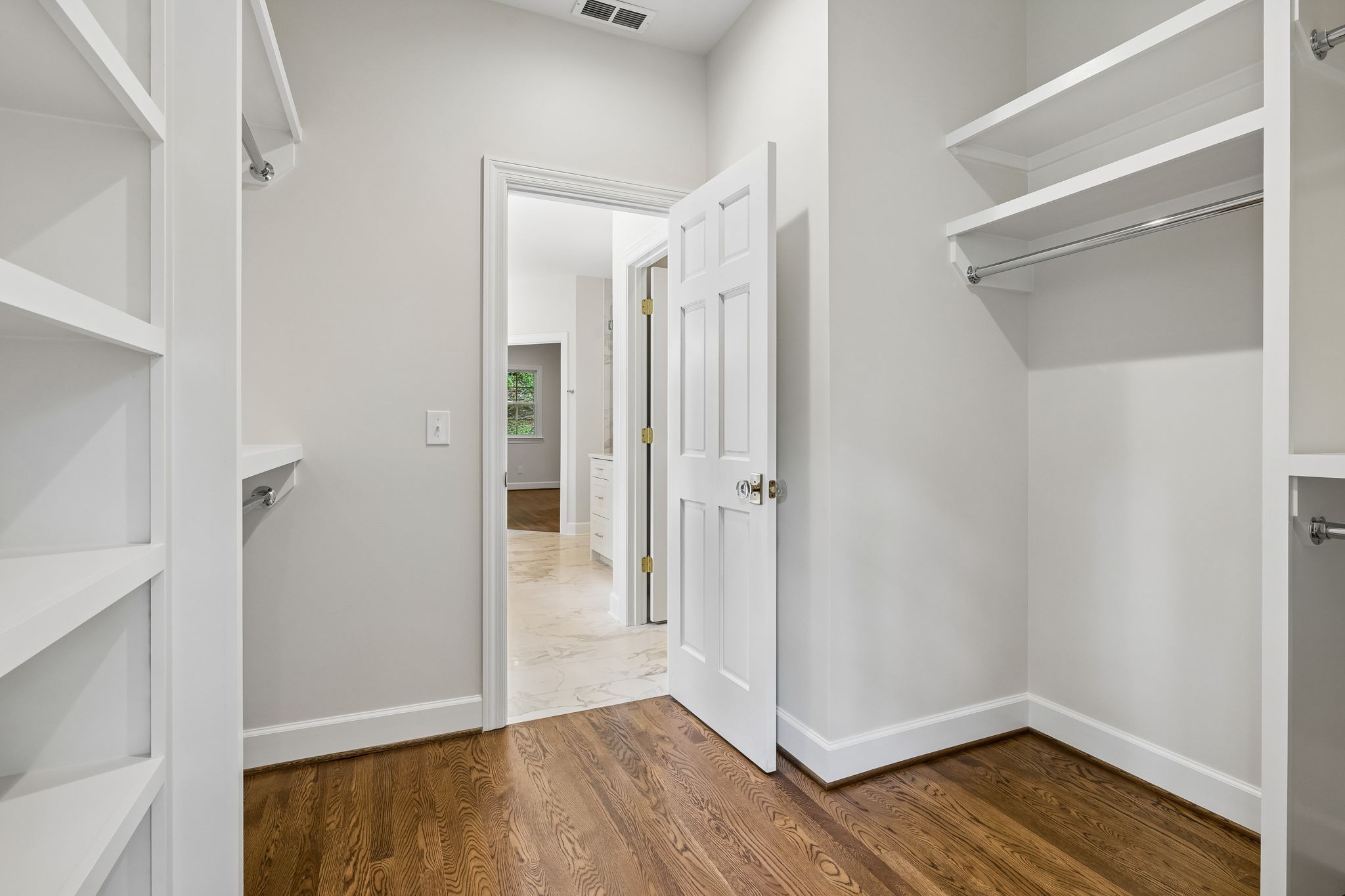 6004 Hillsboro Pike