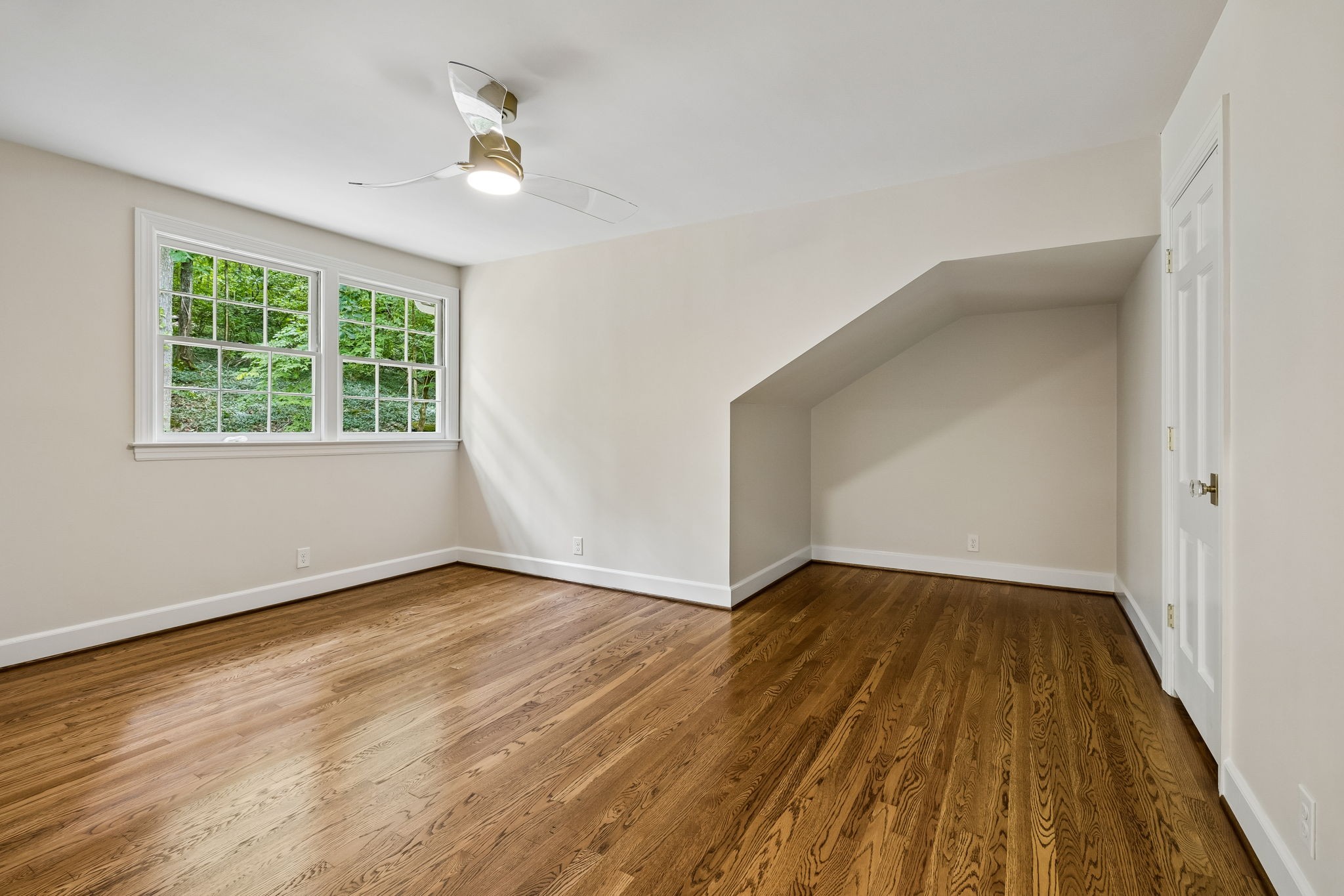 6004 Hillsboro Pike