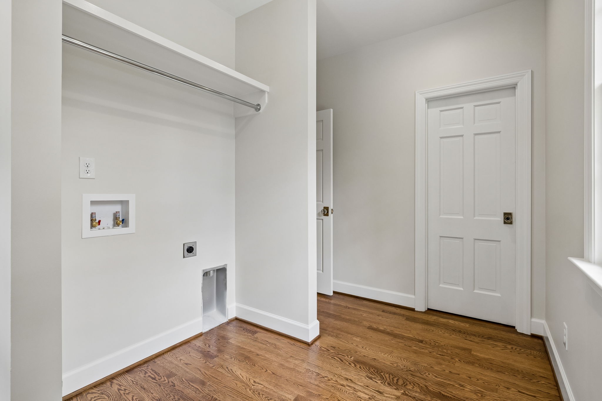 6004 Hillsboro Pike