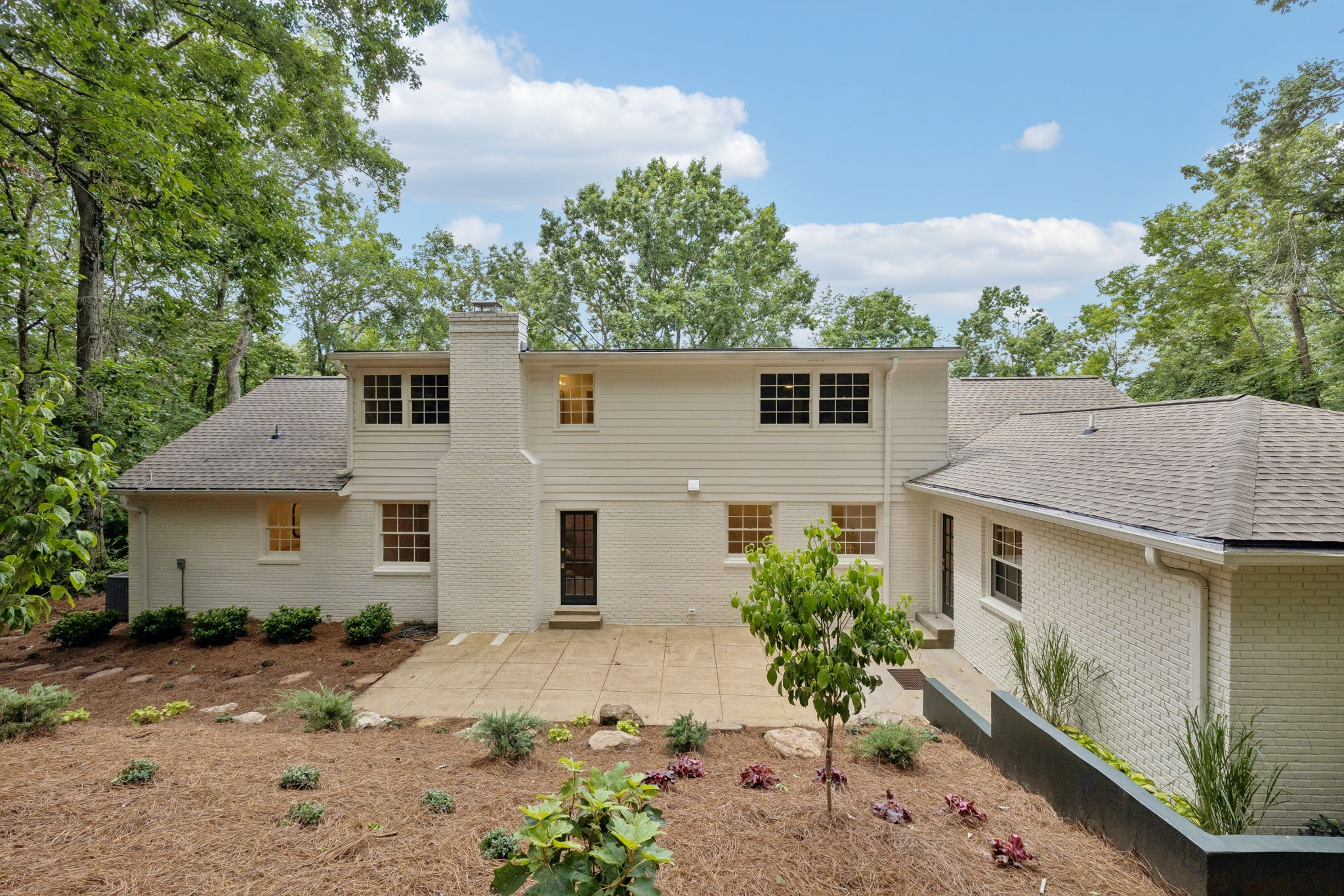 6004 Hillsboro Pike