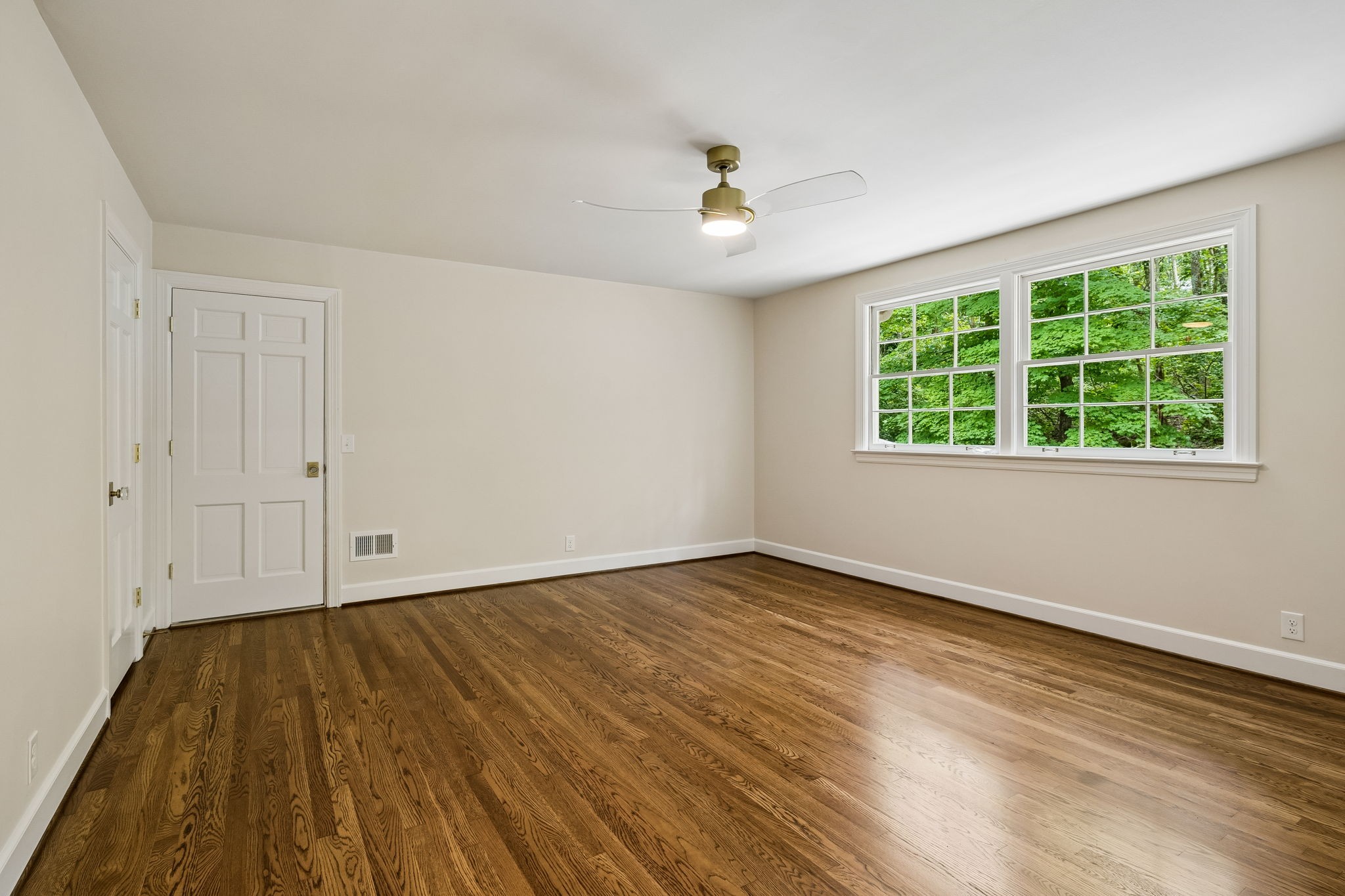 6004 Hillsboro Pike