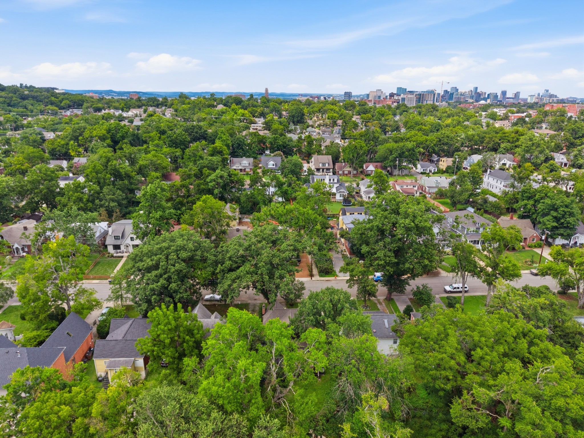 2611 W Linden Ave