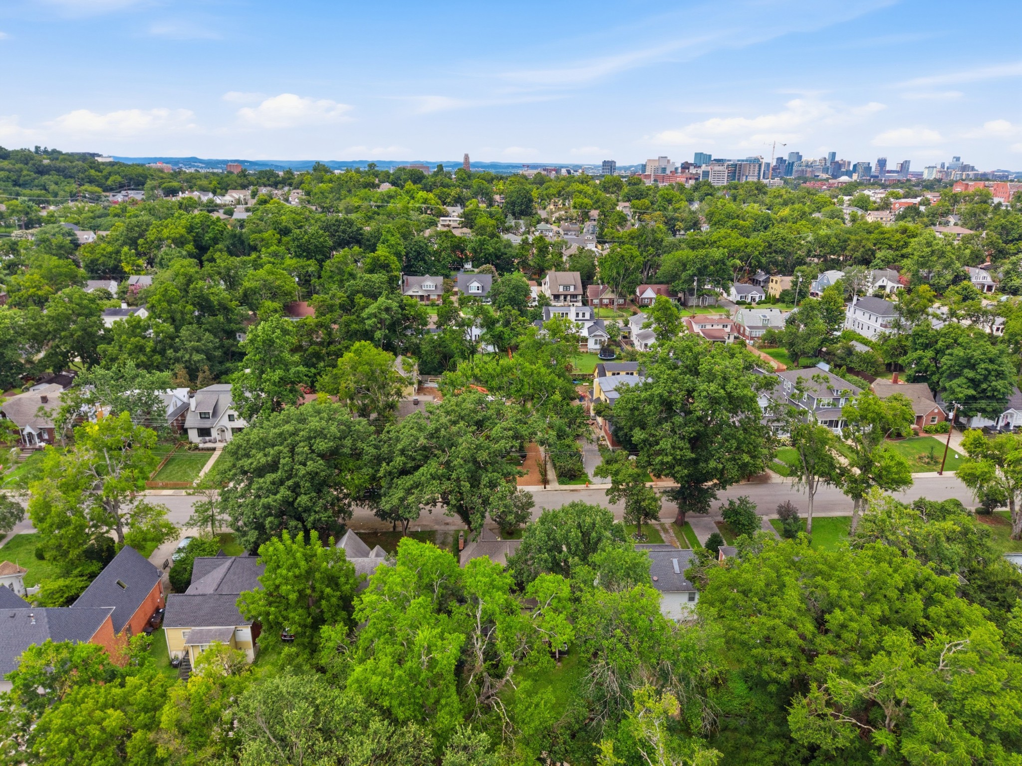 2611 W Linden Ave