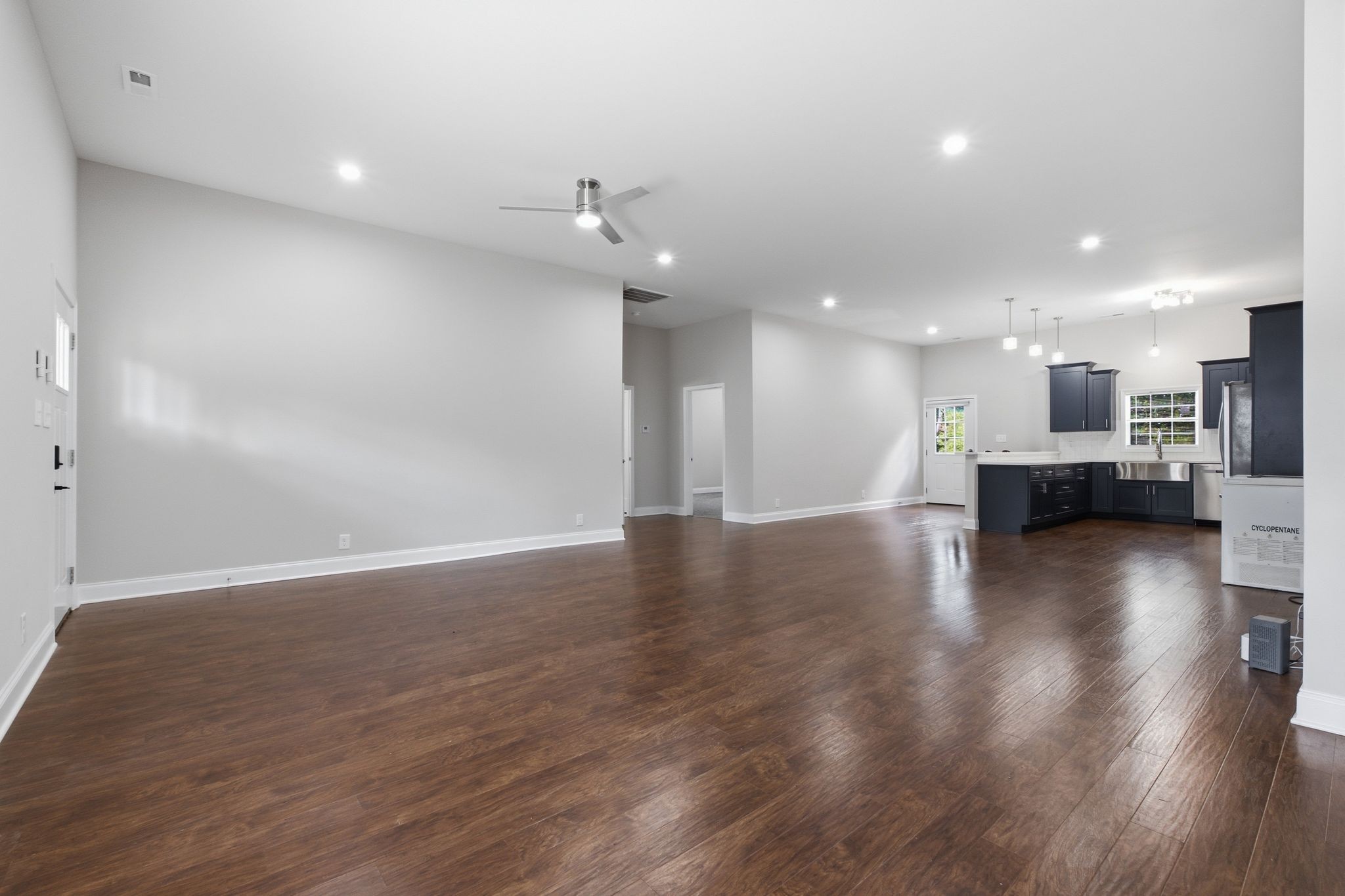 4251 Old Metal Rd