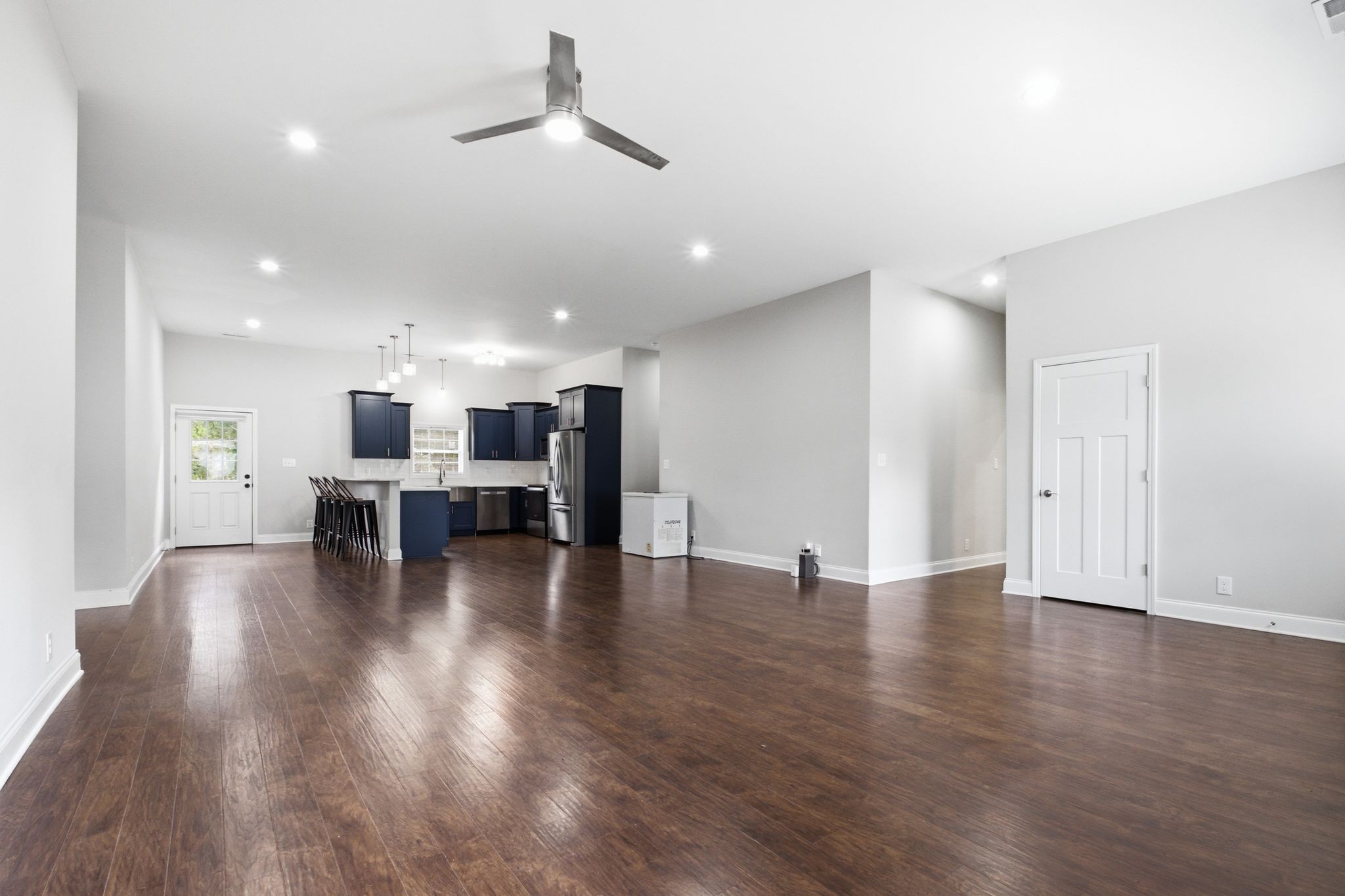4251 Old Metal Rd