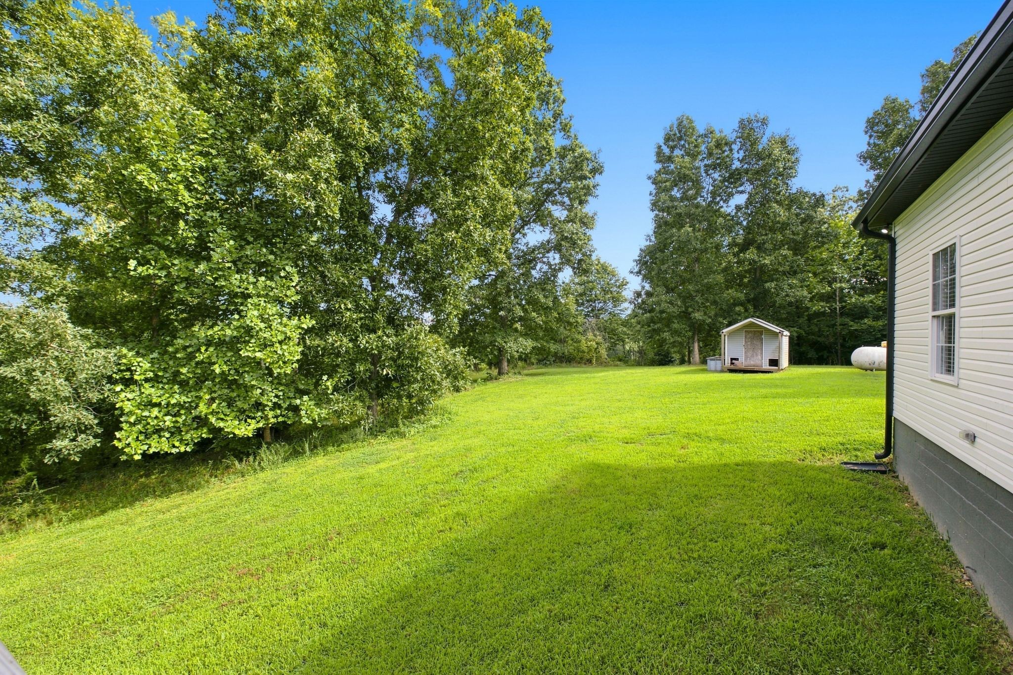 4251 Old Metal Rd