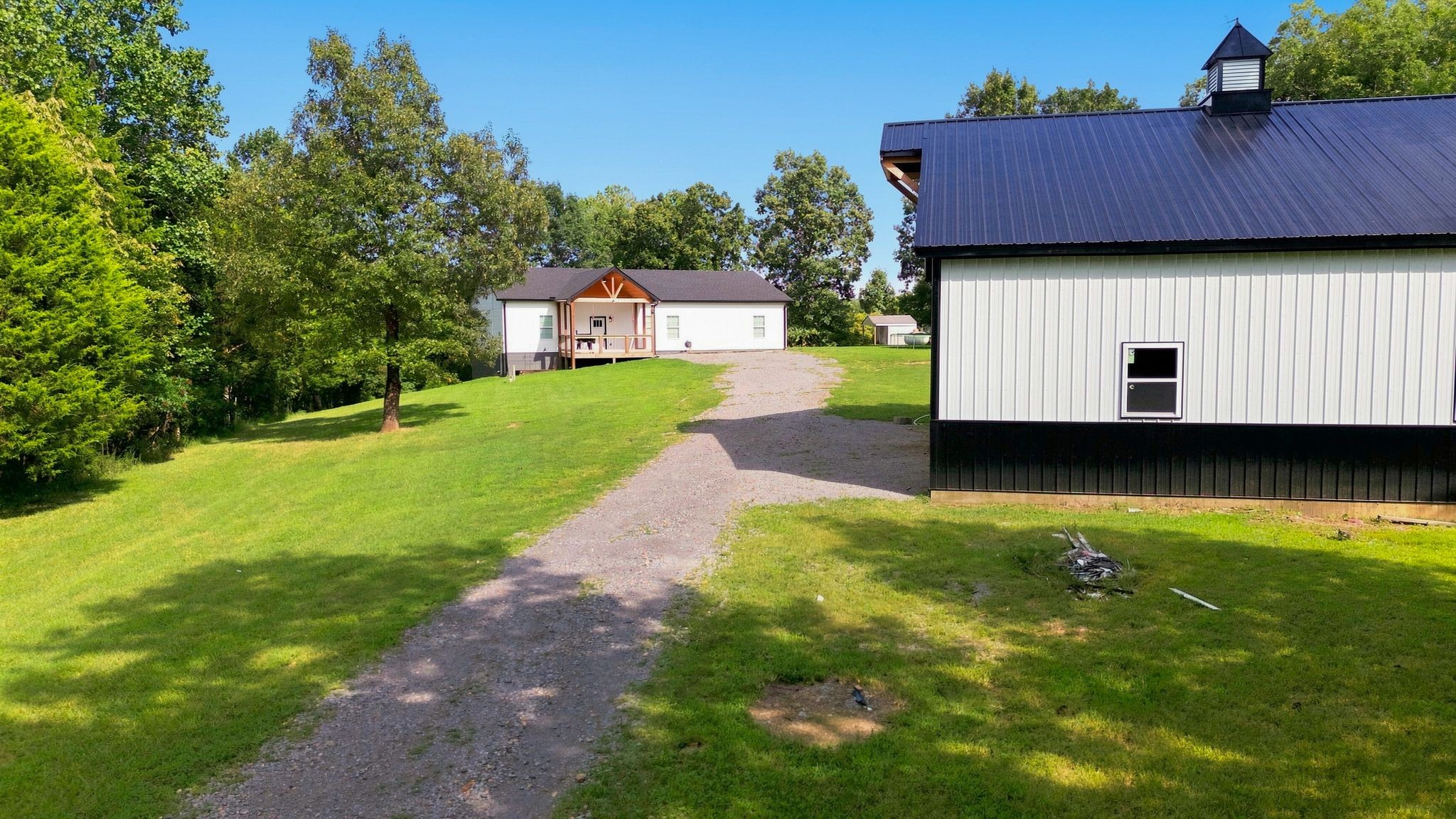 4251 Old Metal Rd