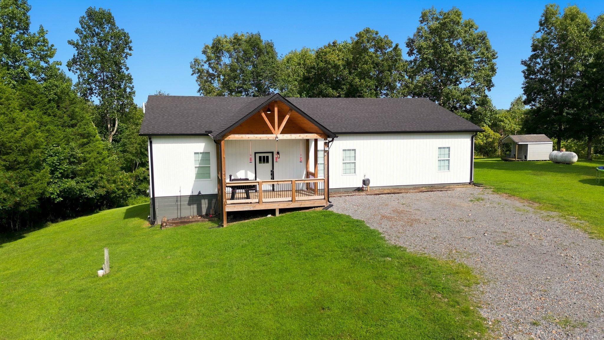 4251 Old Metal Rd