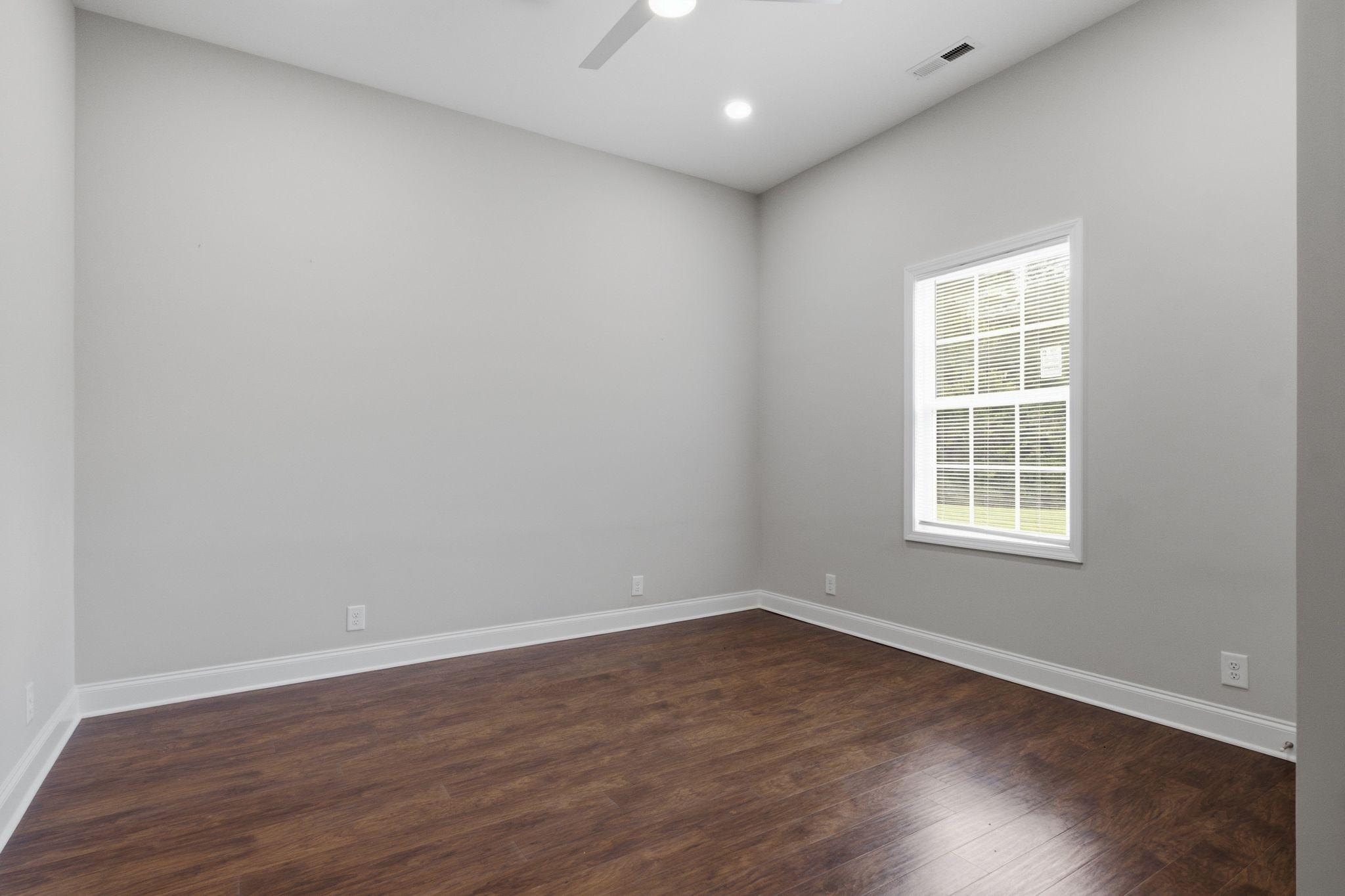 4251 Old Metal Rd