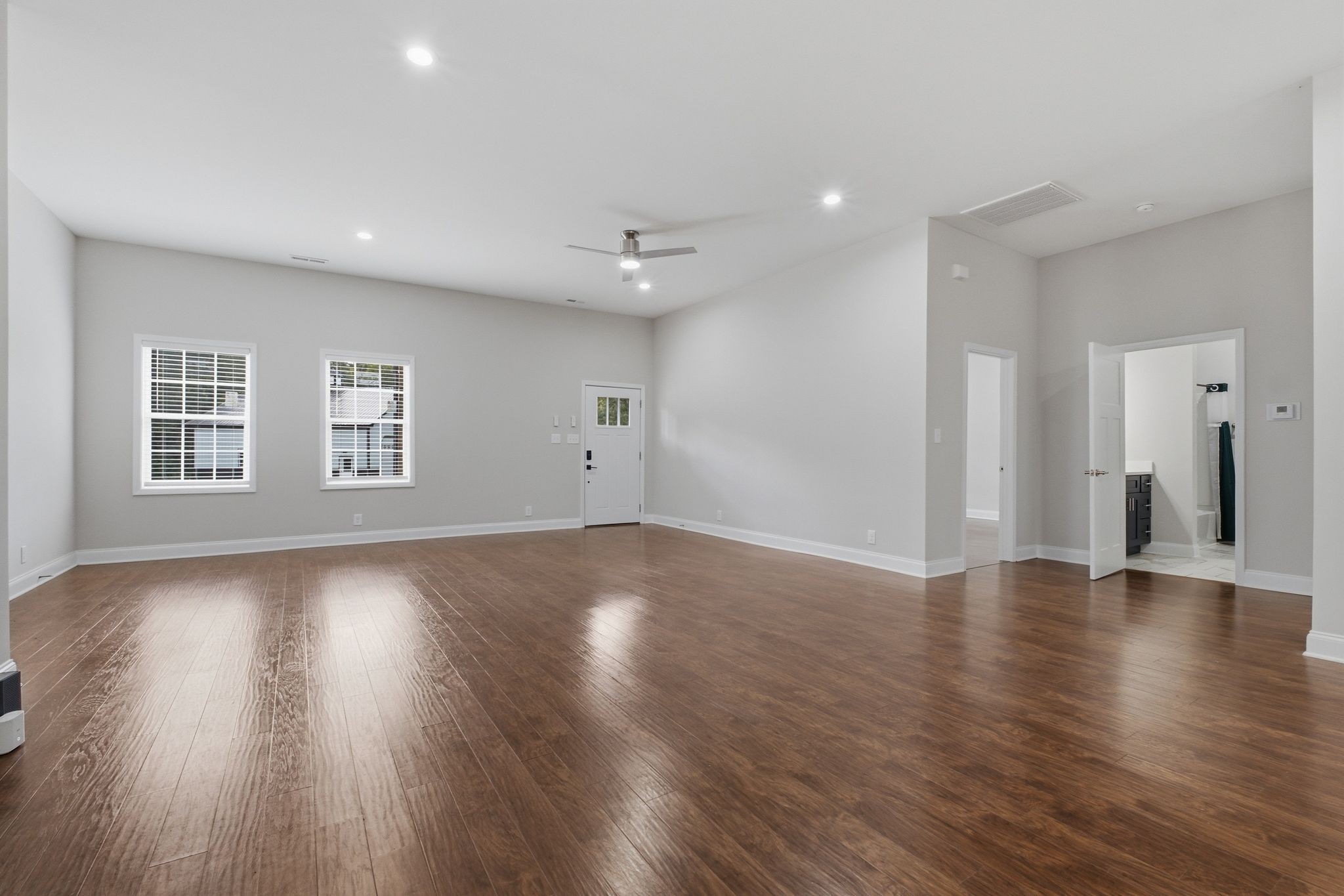 4251 Old Metal Rd