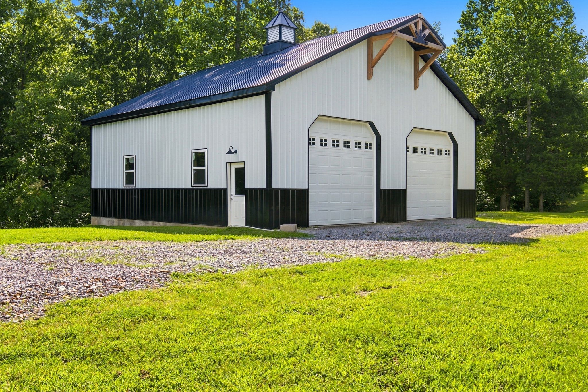 4251 Old Metal Rd