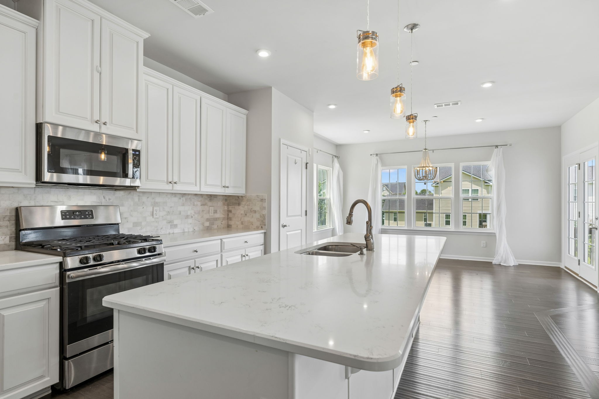 2030 Oglethorpe Dr