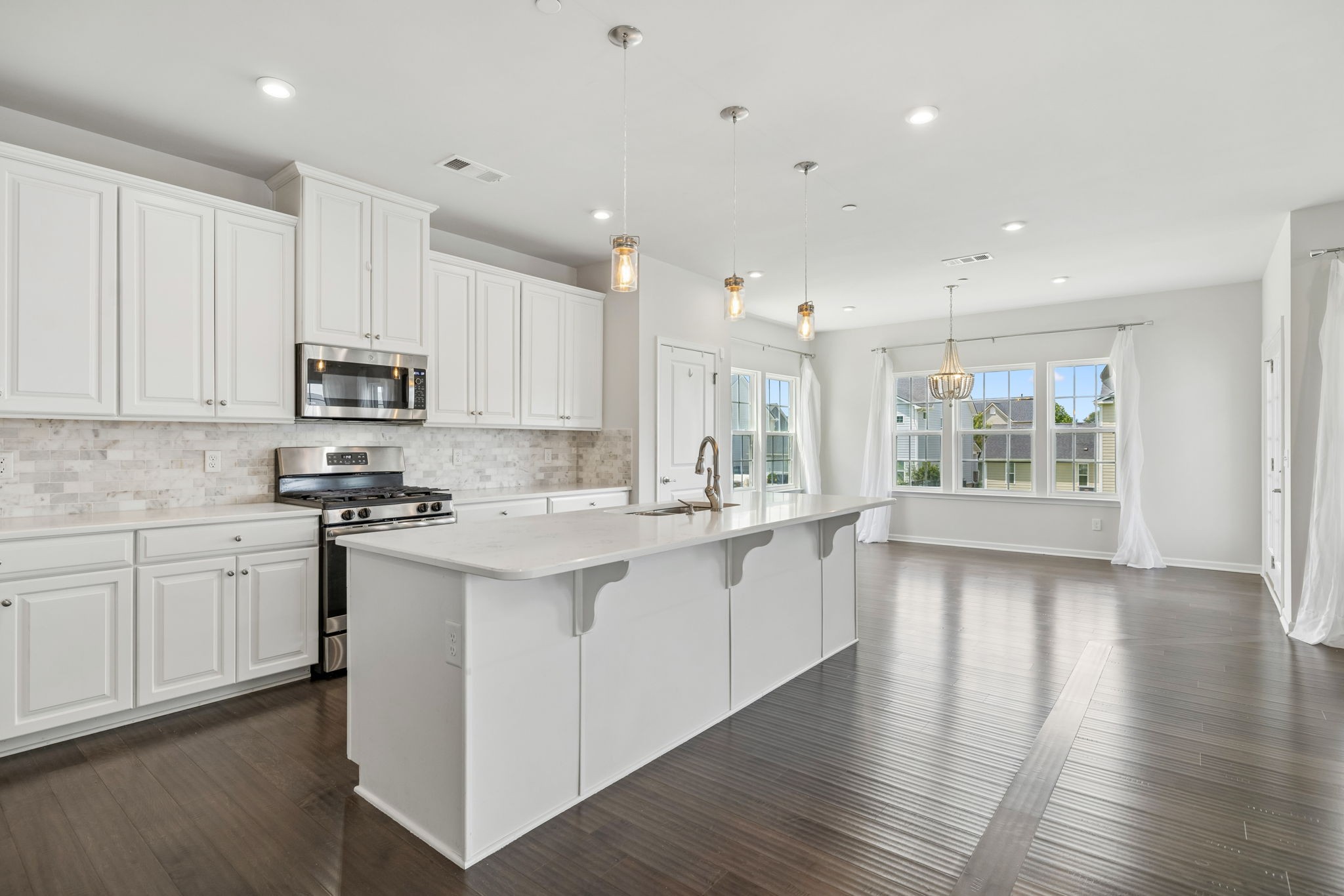 2030 Oglethorpe Dr