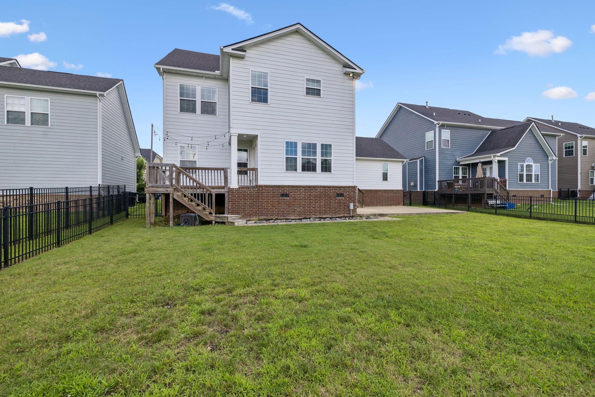 2030 Oglethorpe Dr
