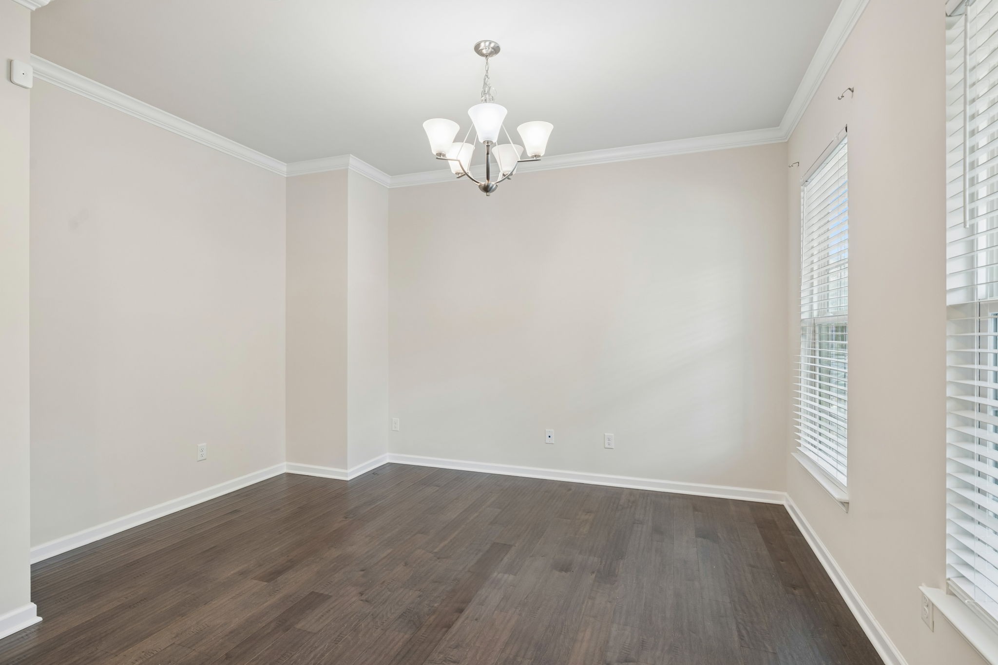 2030 Oglethorpe Dr