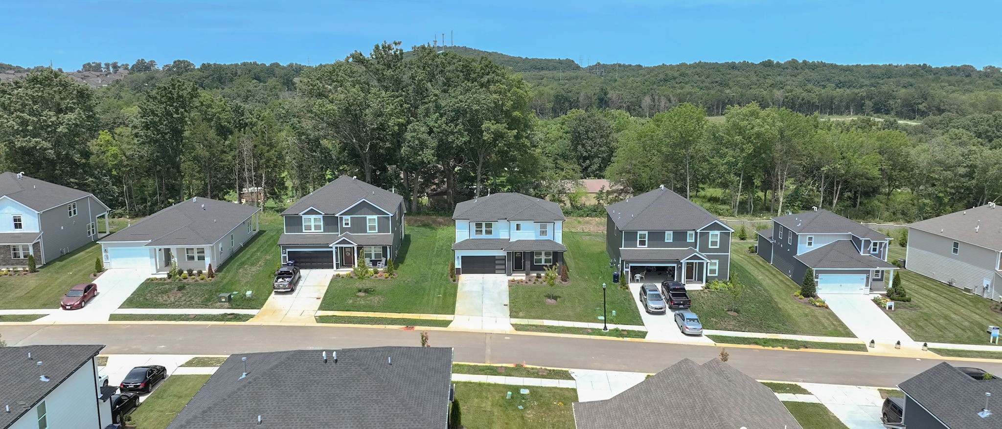 418 Long Dr