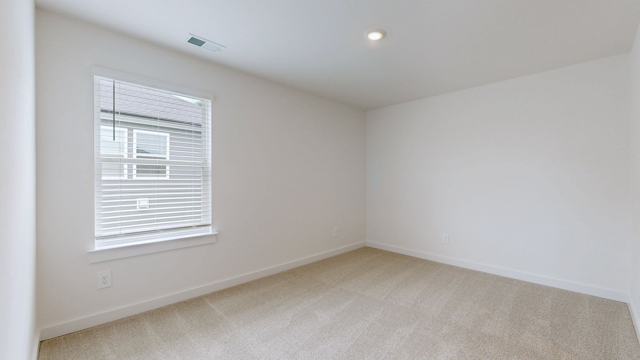418 Long Dr