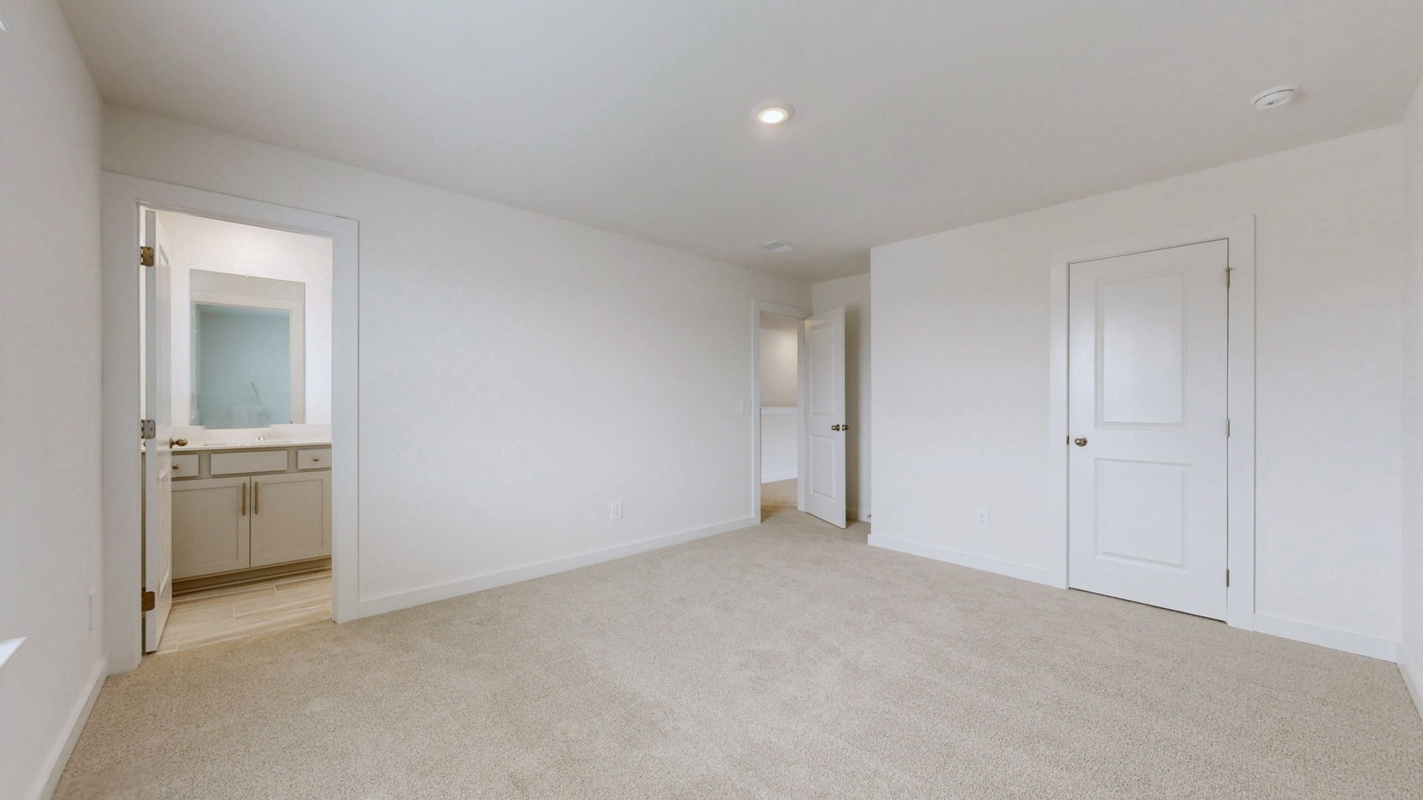 418 Long Dr