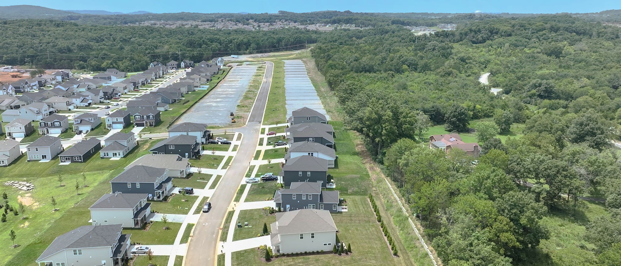 418 Long Dr