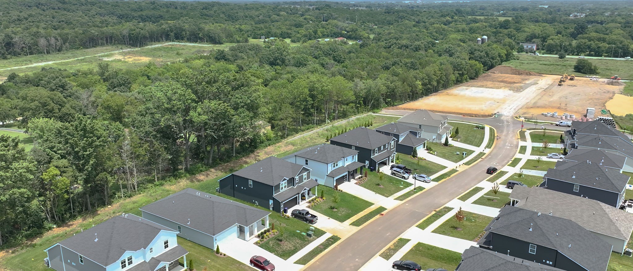 418 Long Dr